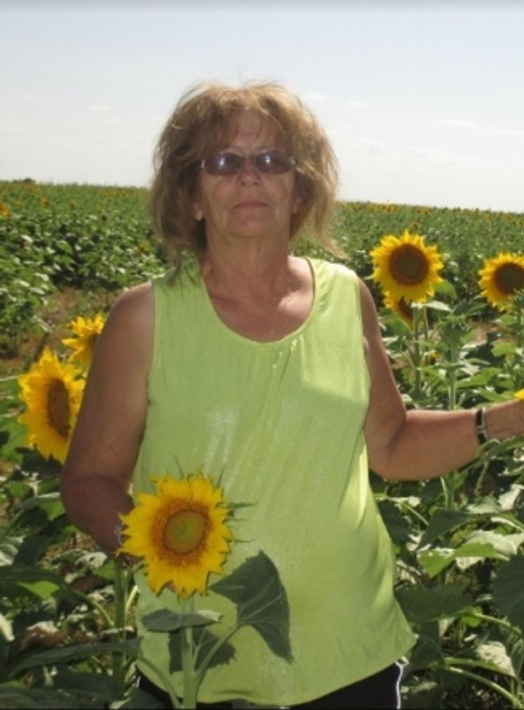 Joyanne "Joy" Standau