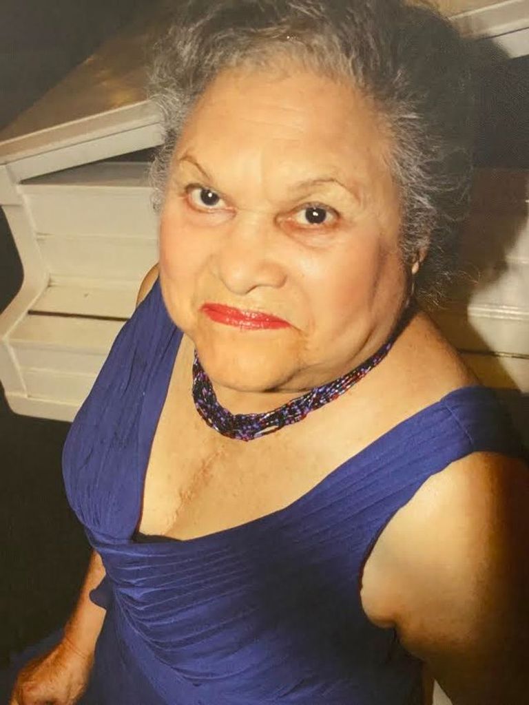 Juanita Santiago Profile Photo