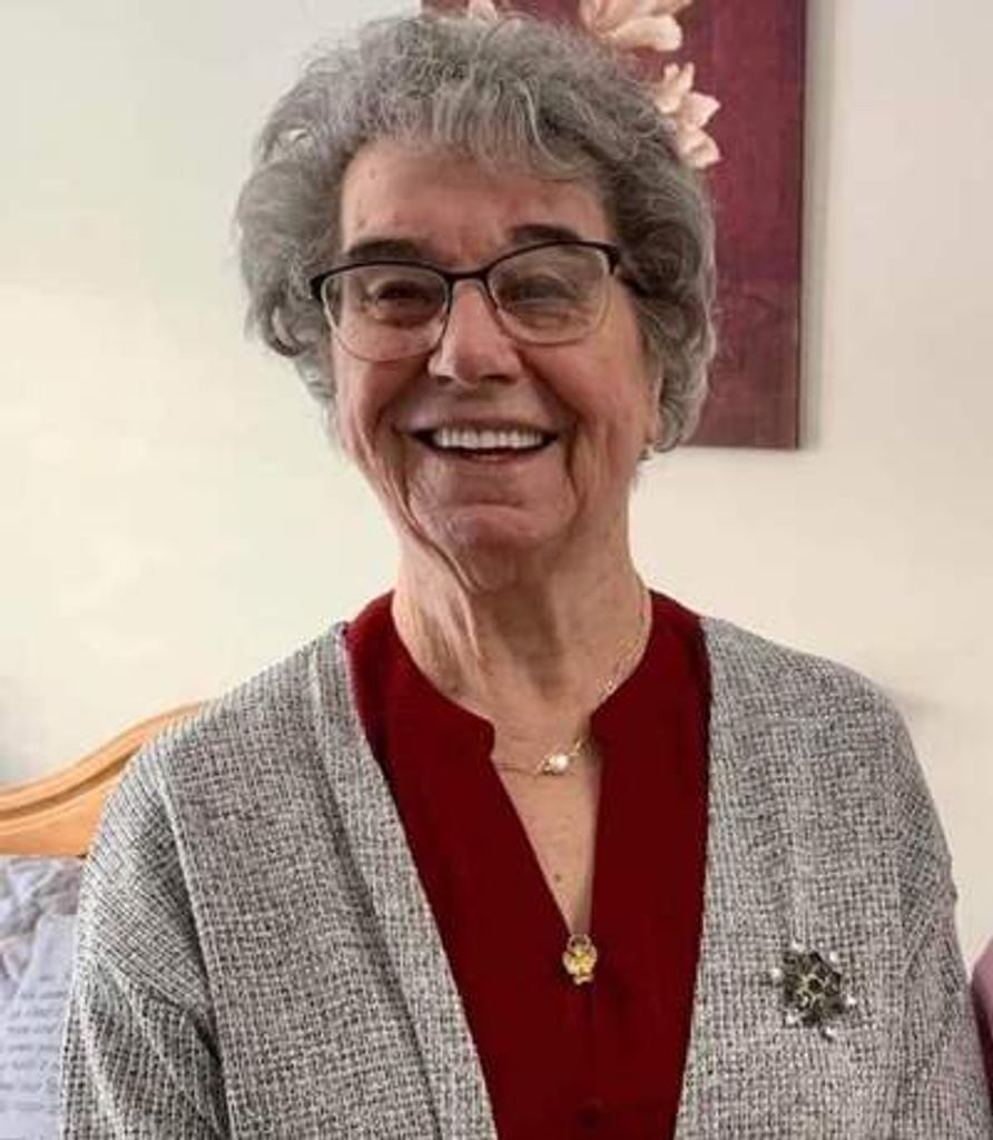 Evelyn "Eileen" Richards Profile Photo