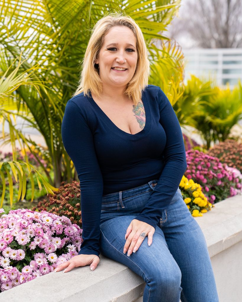 Ellen Marie Champagne Profile Photo