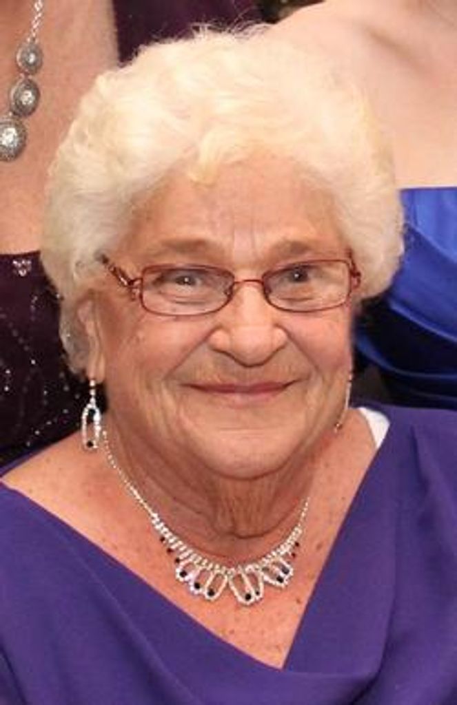 Gerlinde "Oma" Kempfert