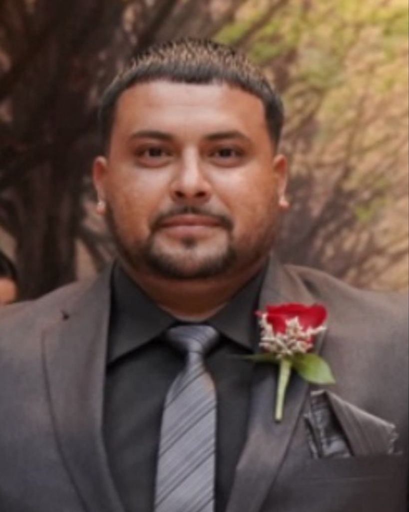 Omar Velasquez Profile Photo