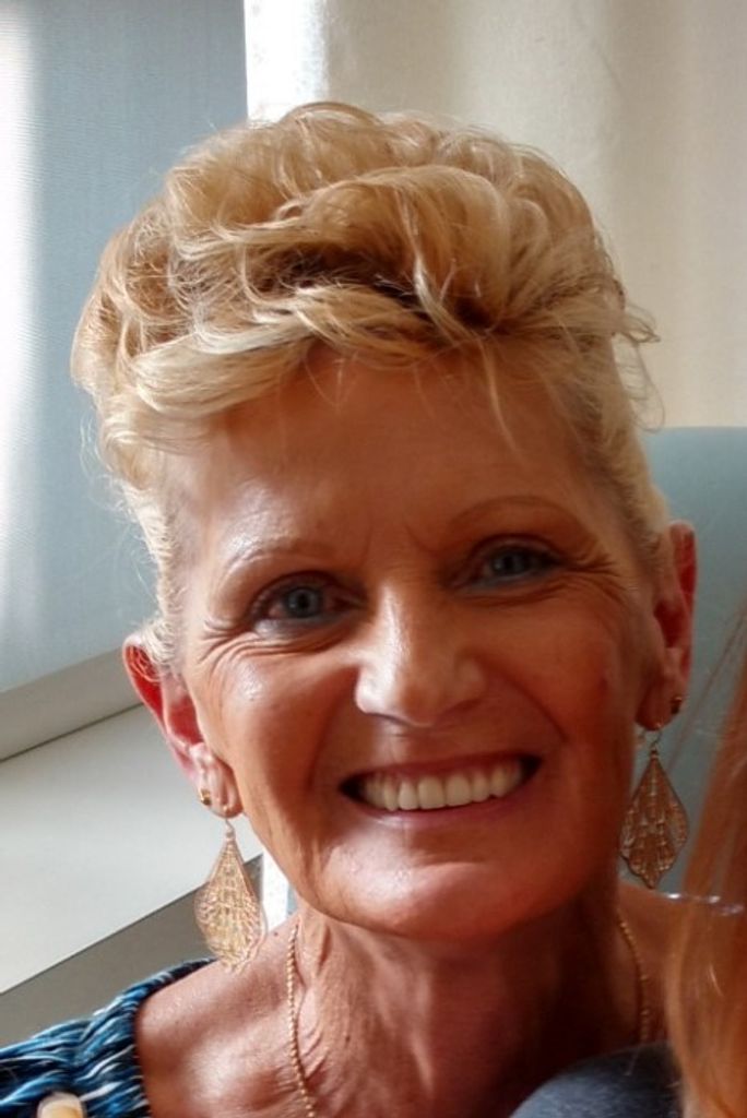 Linda K. (Burkhardt)  Pletka