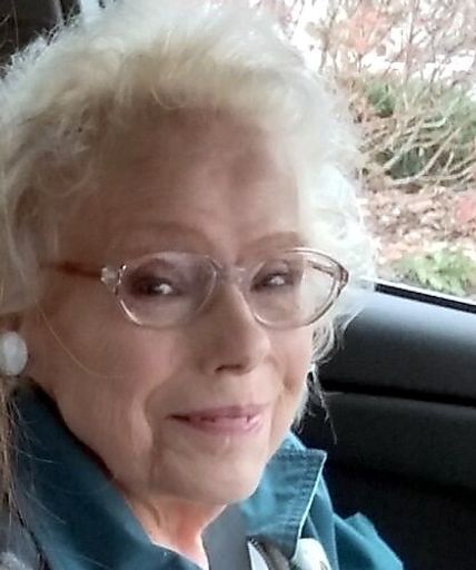 Loretta Rogers photo gallery thumbnail 3 of 126