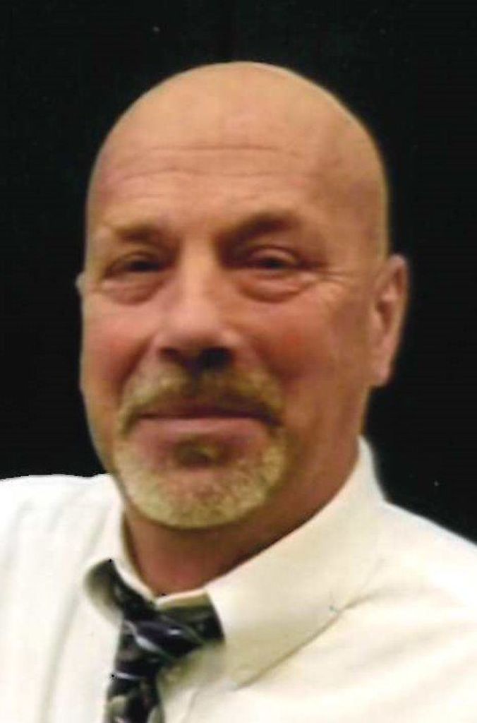 Leonard  "Lennie" DeCecchis