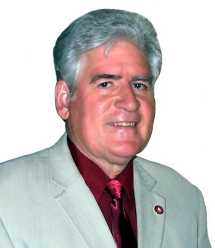 Virgil Leslie Kuhnert Profile Photo