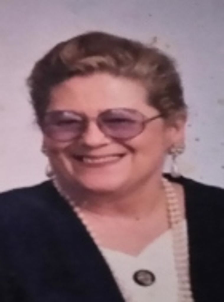 Shirley Clay