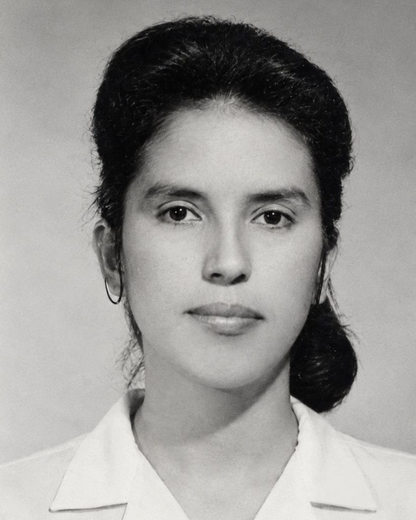 Sylviana Flores Profile Photo