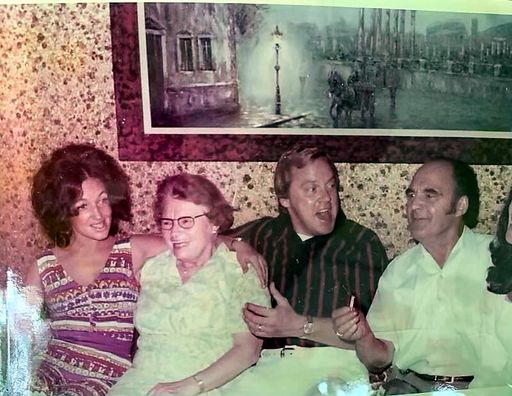 Erna Hoff photo gallery thumbnail 4 of 165