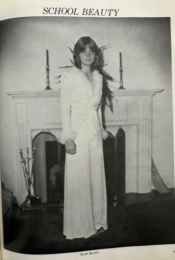 Sarah Diane Barrett photo gallery thumbnail 1 of 11