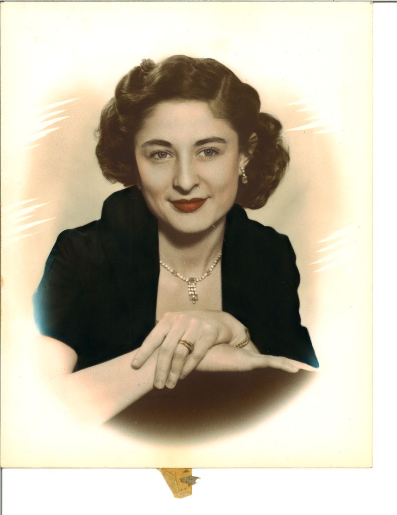 Bessie "Bea" Evelyn Perrymore Profile Photo