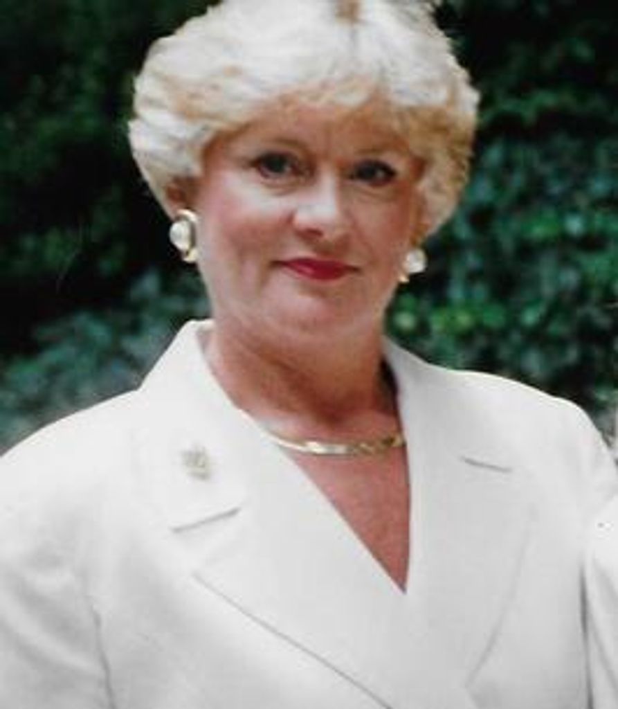 Betty Lea