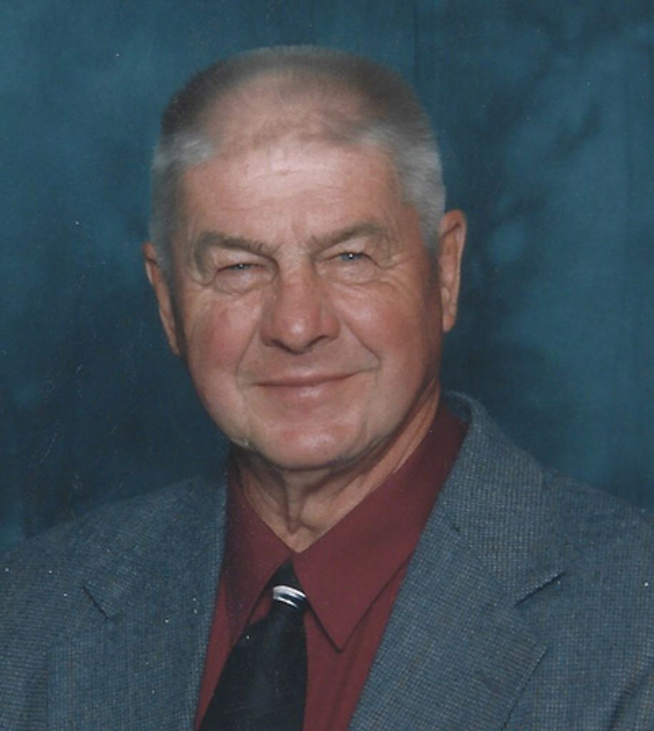 Maynard M. "Mike" Garlow Profile Photo