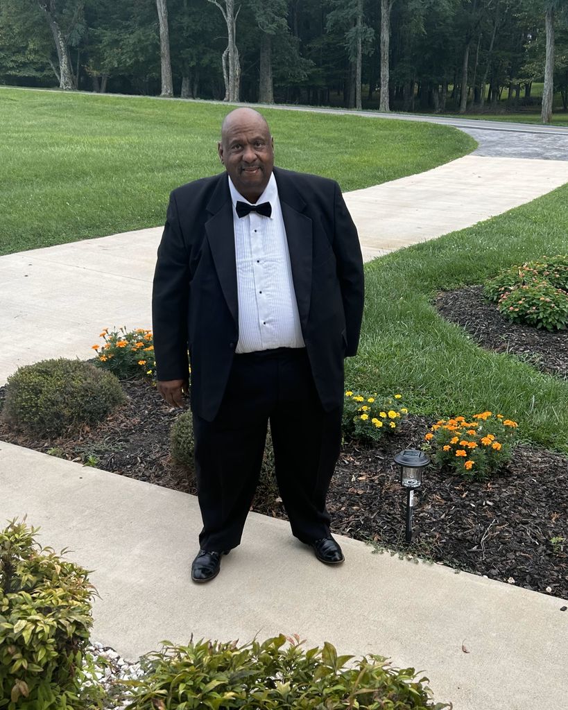 Michael Leroy Bennett Profile Photo