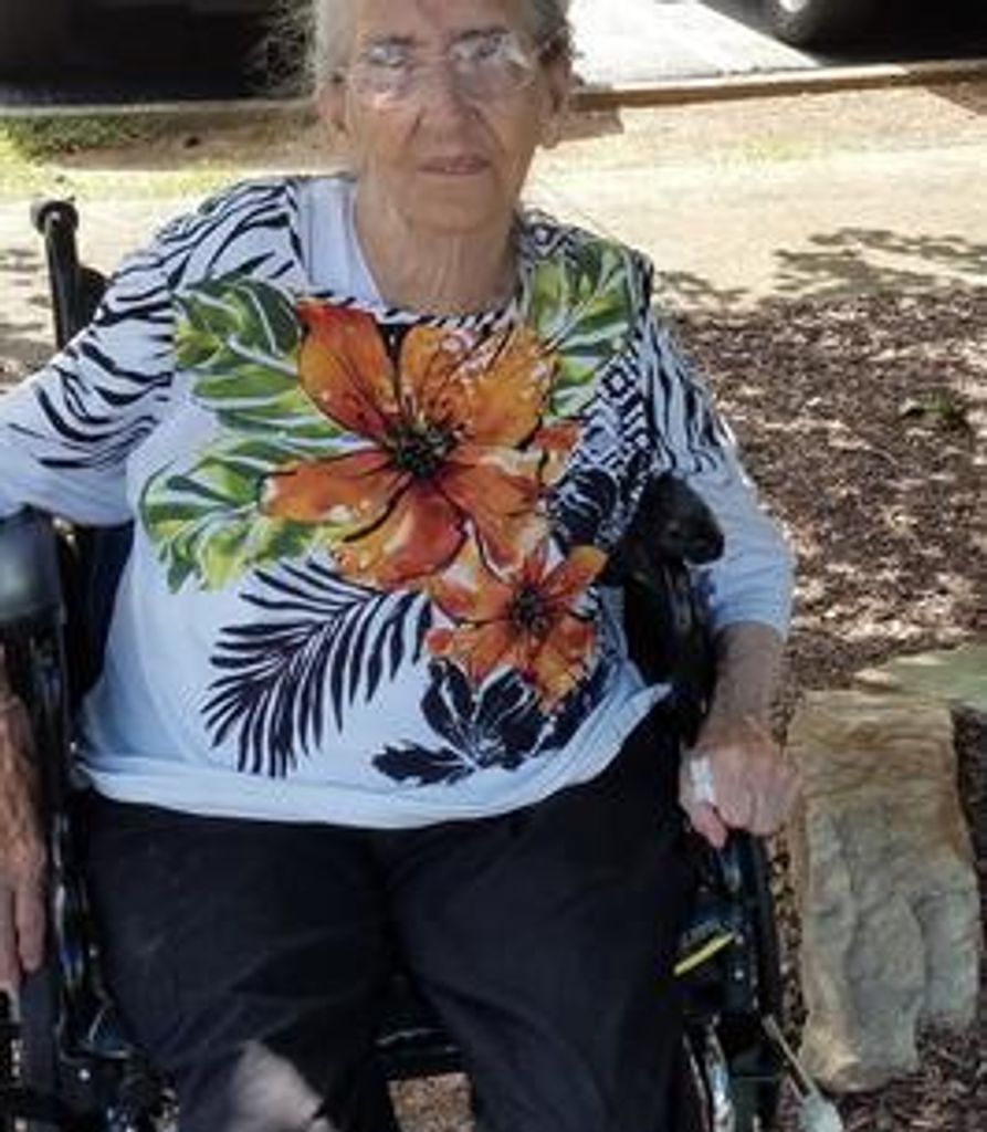 Mary Knowles Profile Photo