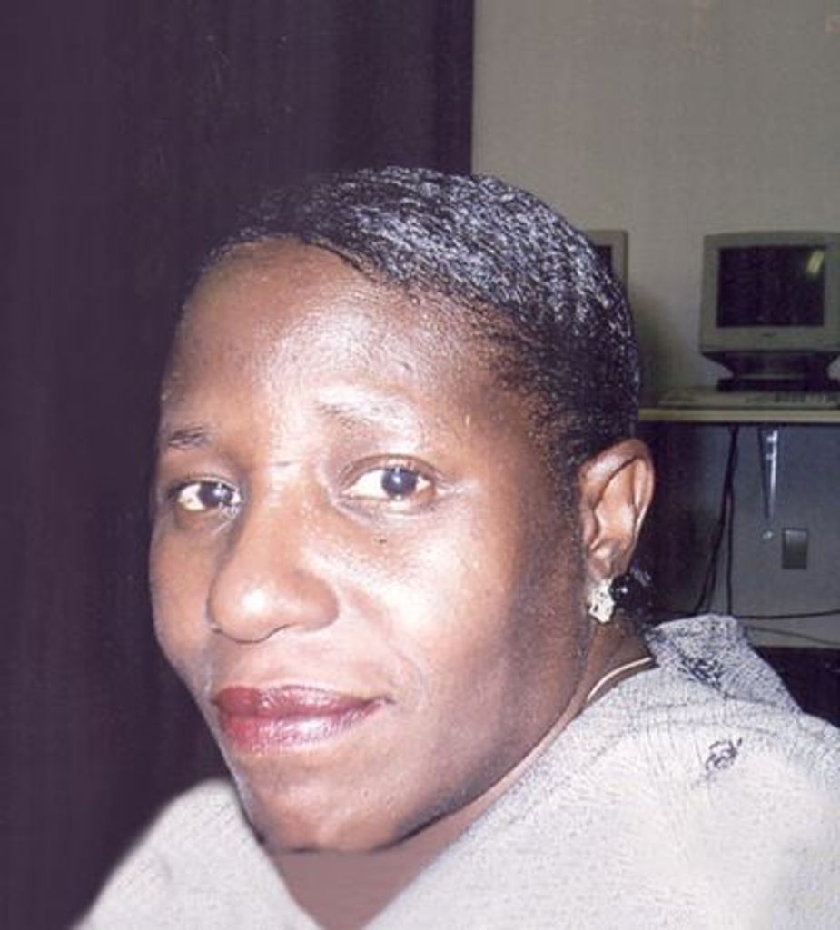 Queen Esther Dean Profile Photo