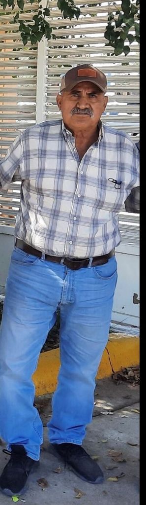 Ricardo Olivas Profile Photo