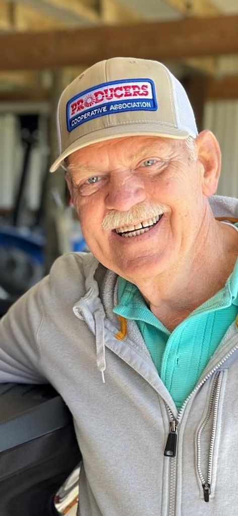 Robert Roy Schneider Profile Photo
