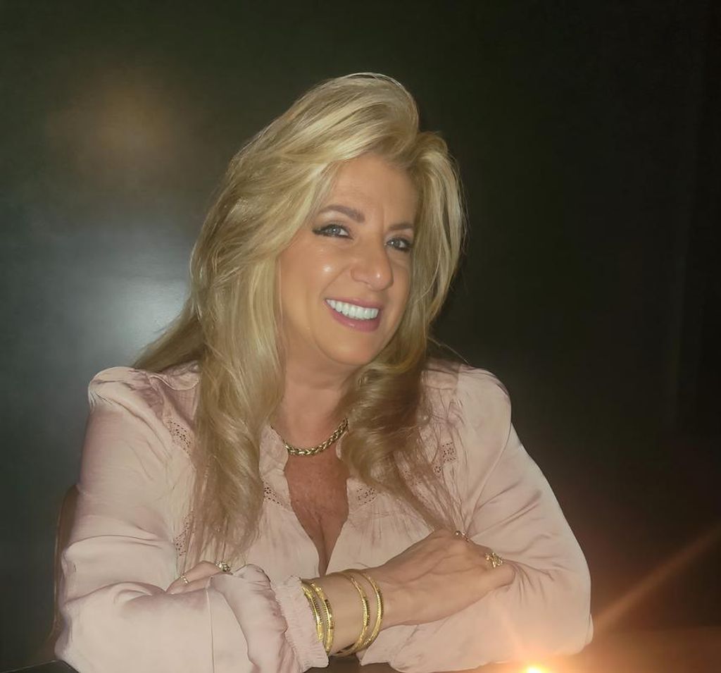 Ruweyda "Susie" Aoun