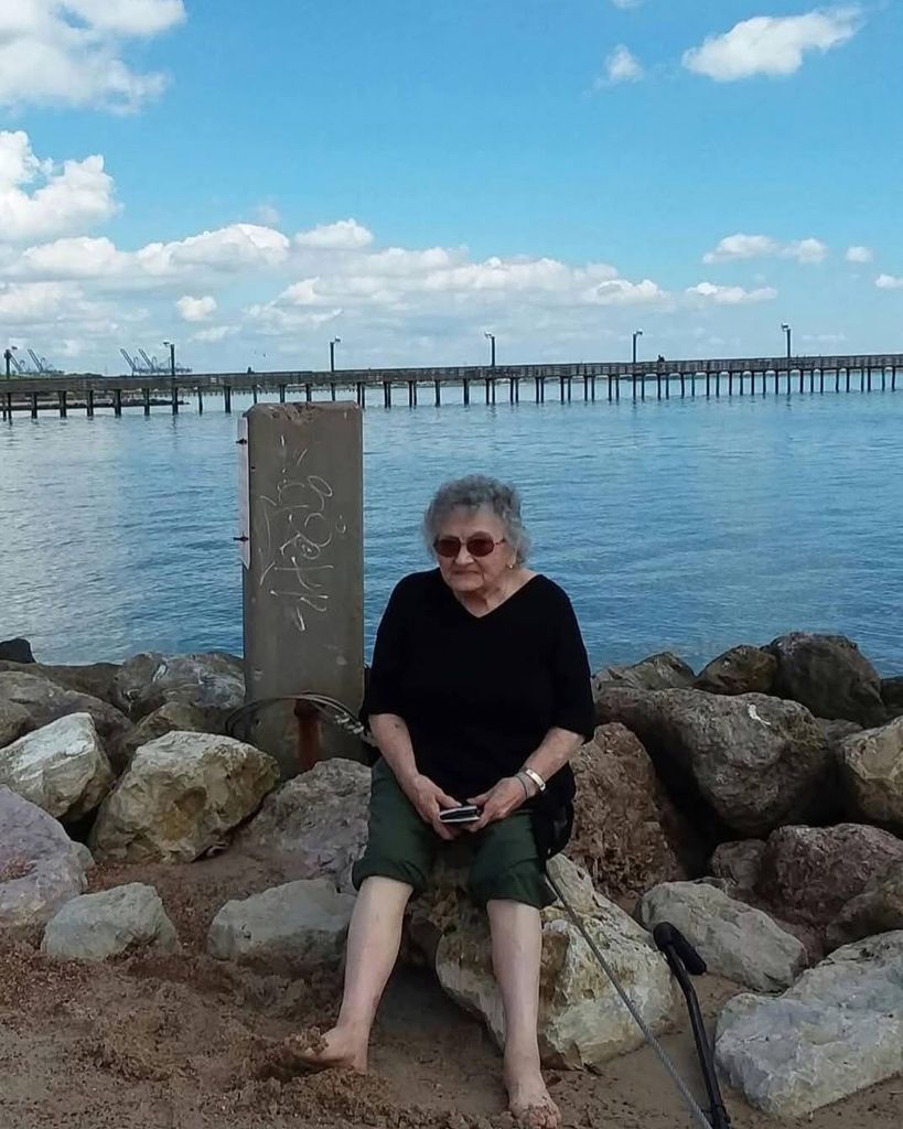 Cora L. Linn Profile Photo