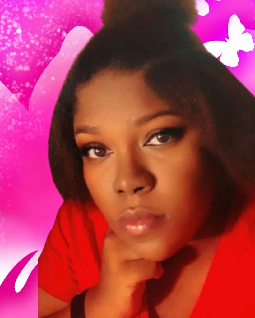 Ms. Odelia Sharecia Simmons