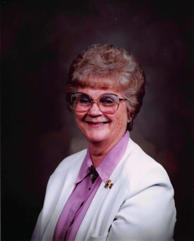 Leah  Davies Einerson