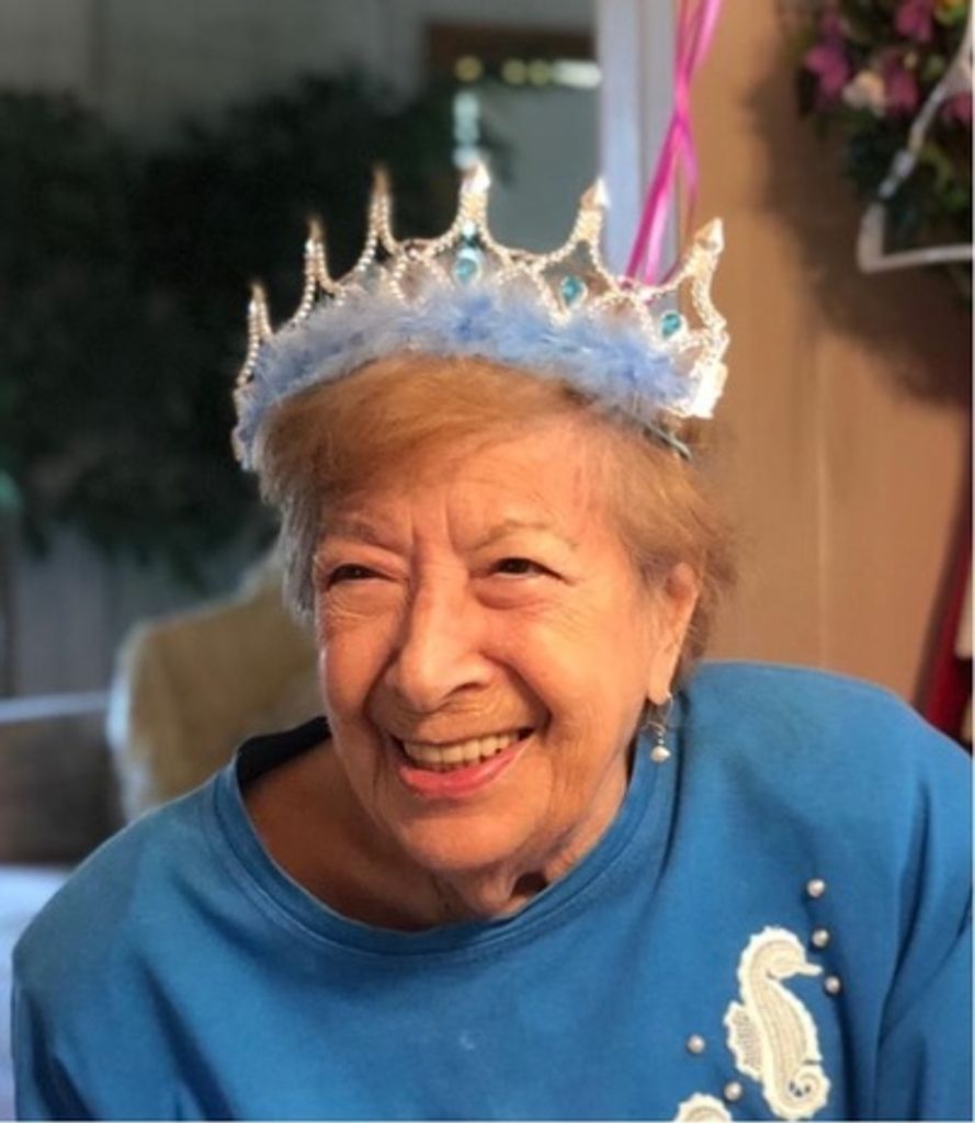 Julia A. Mayer (Nee Della Polla )