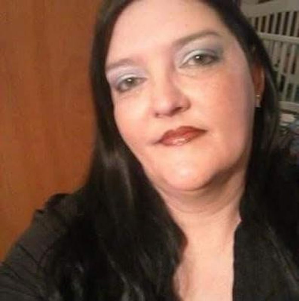 Lucy Elaine Potts Profile Photo