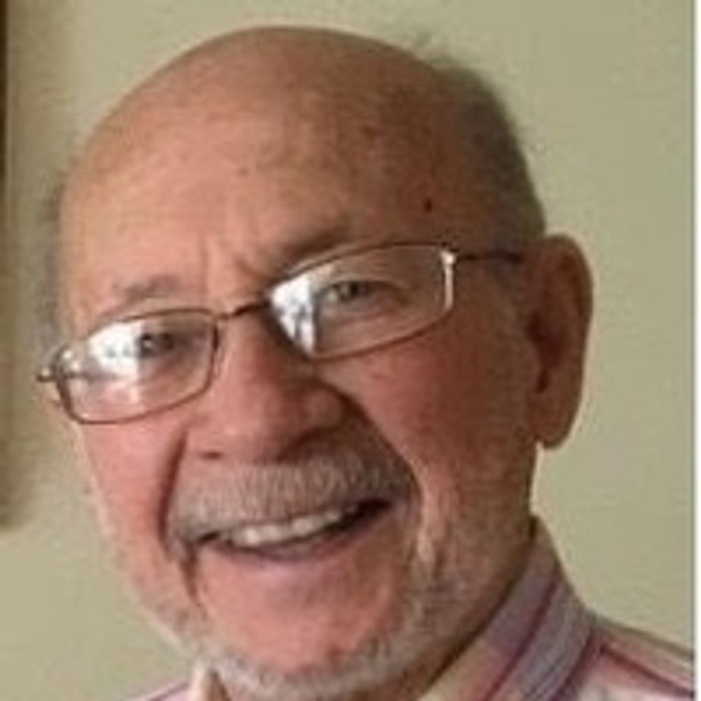 Robert  W, Lee,  Sr.