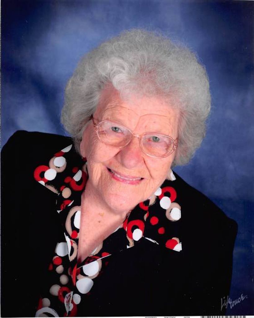 Lorayne J (Sevenker)  Hurlburt Profile Photo