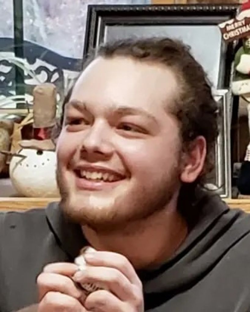 Zade Isaac Hutchcraft Profile Photo