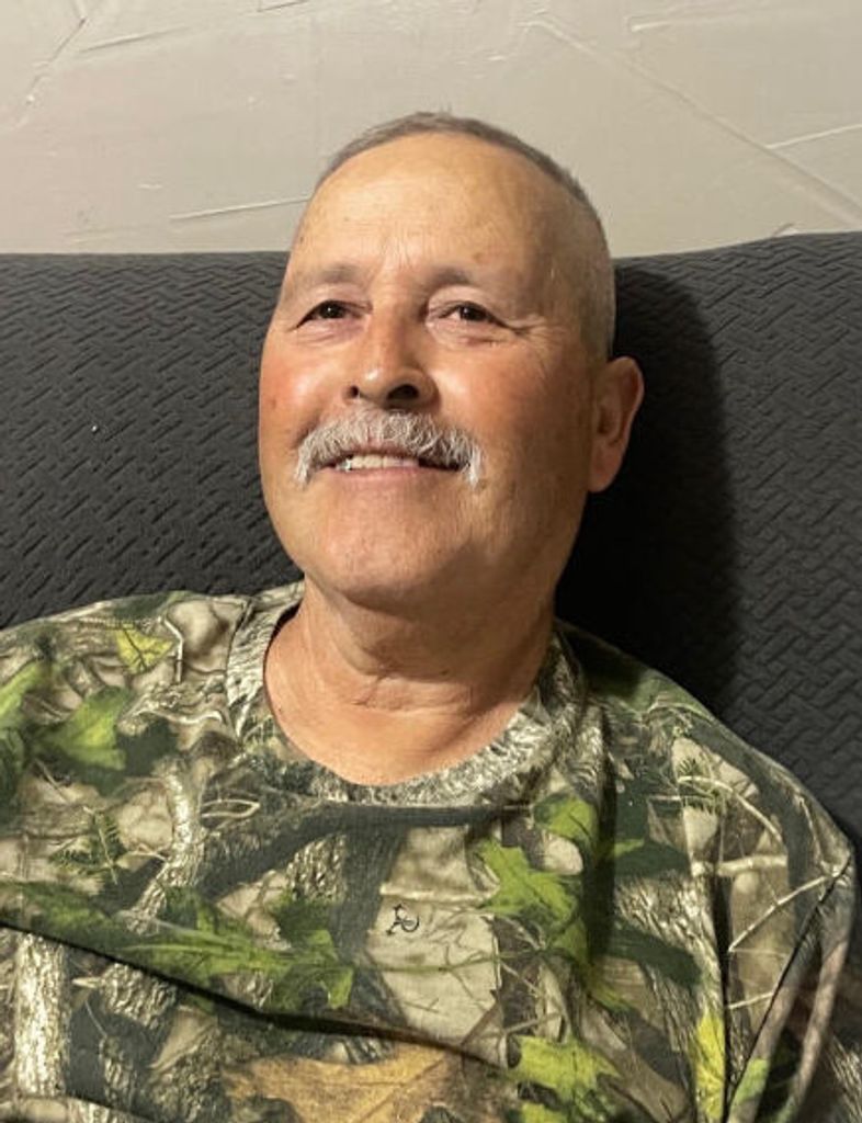 Reymundo Flores Santollo