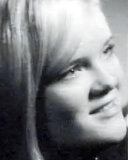 Linda Lou Nori's obituary image