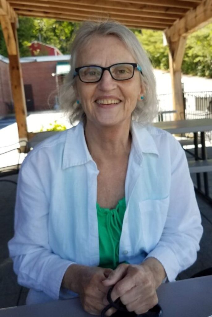 Eileen Gravlin-Dunn Profile Photo