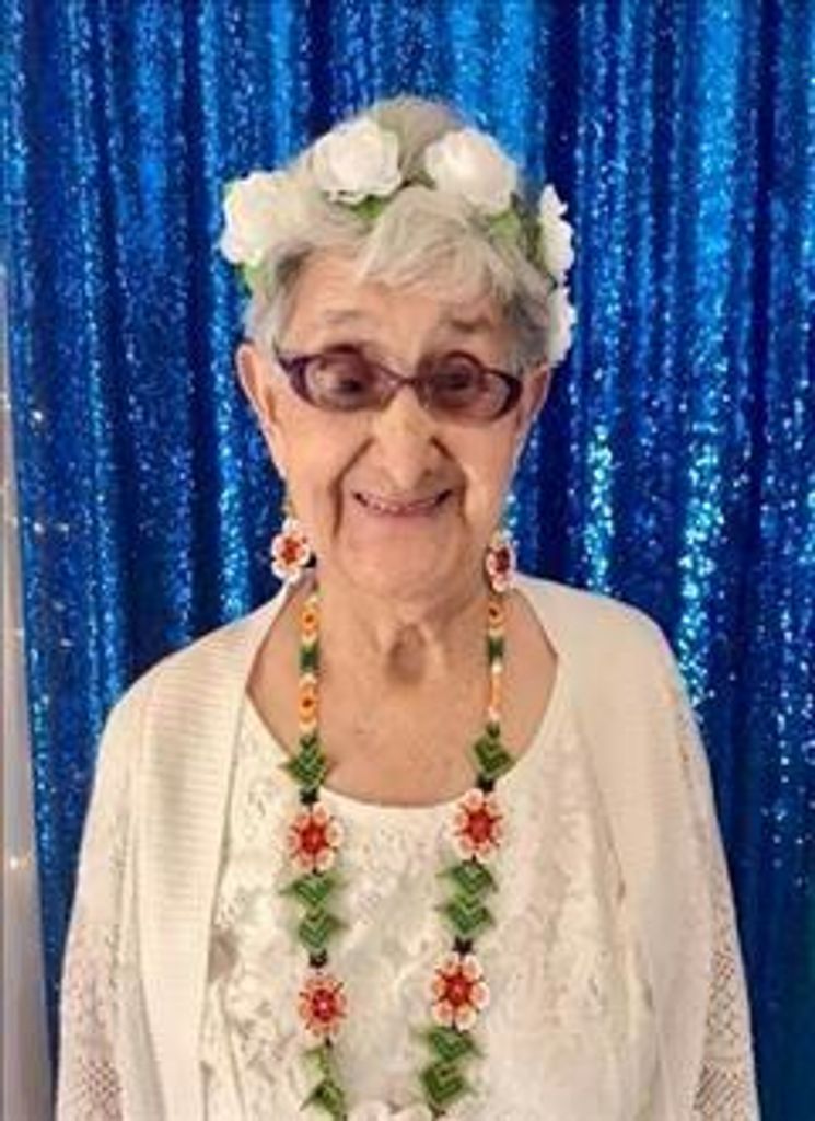 Maria Emelina Leon Profile Photo