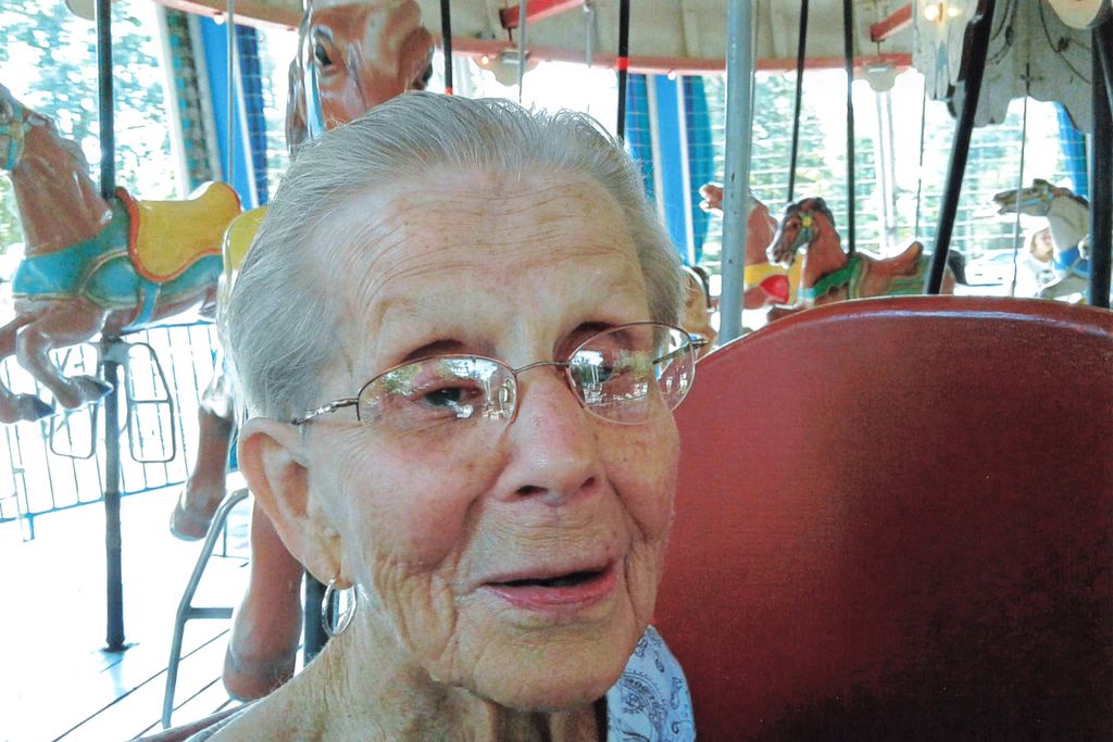 Alyce Elizabeth Bourgeois Niccum