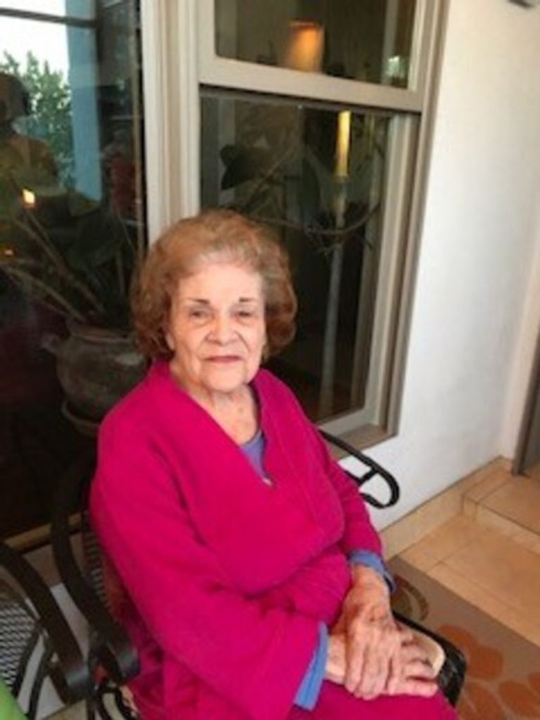 Maria De La Paz Quintana Profile Photo