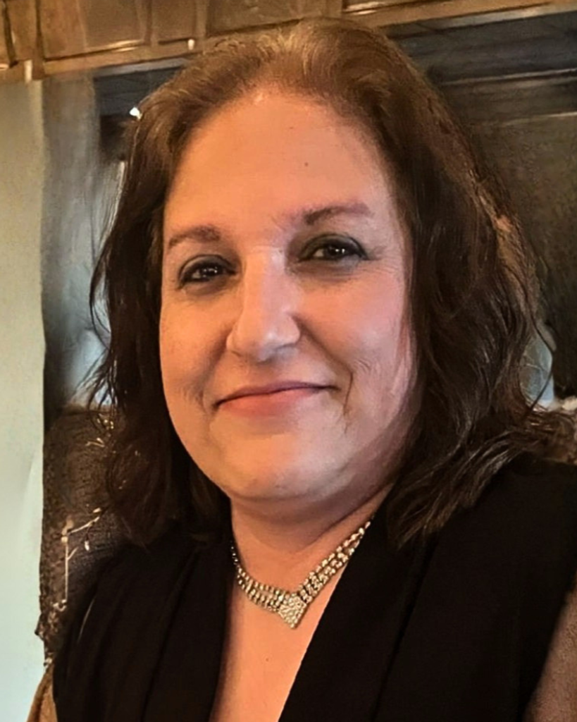 Julie Ann Colacarro Profile Photo