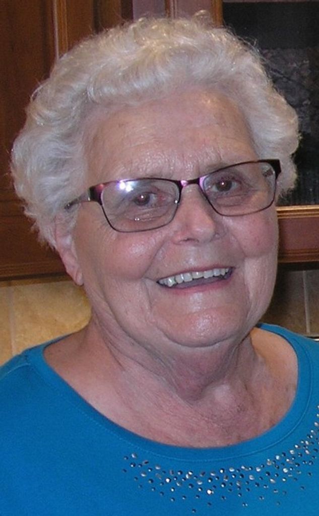 Shirley Lou Moore Profile Photo
