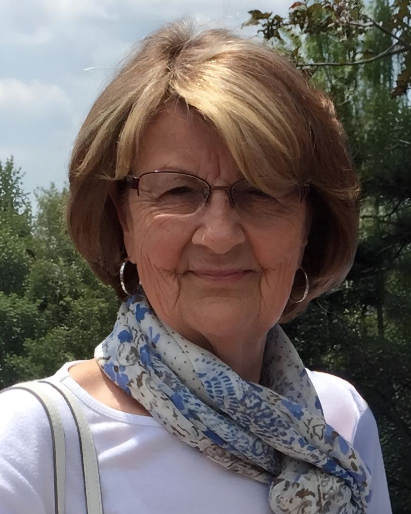 Lorraine (Croucher) Smallwood