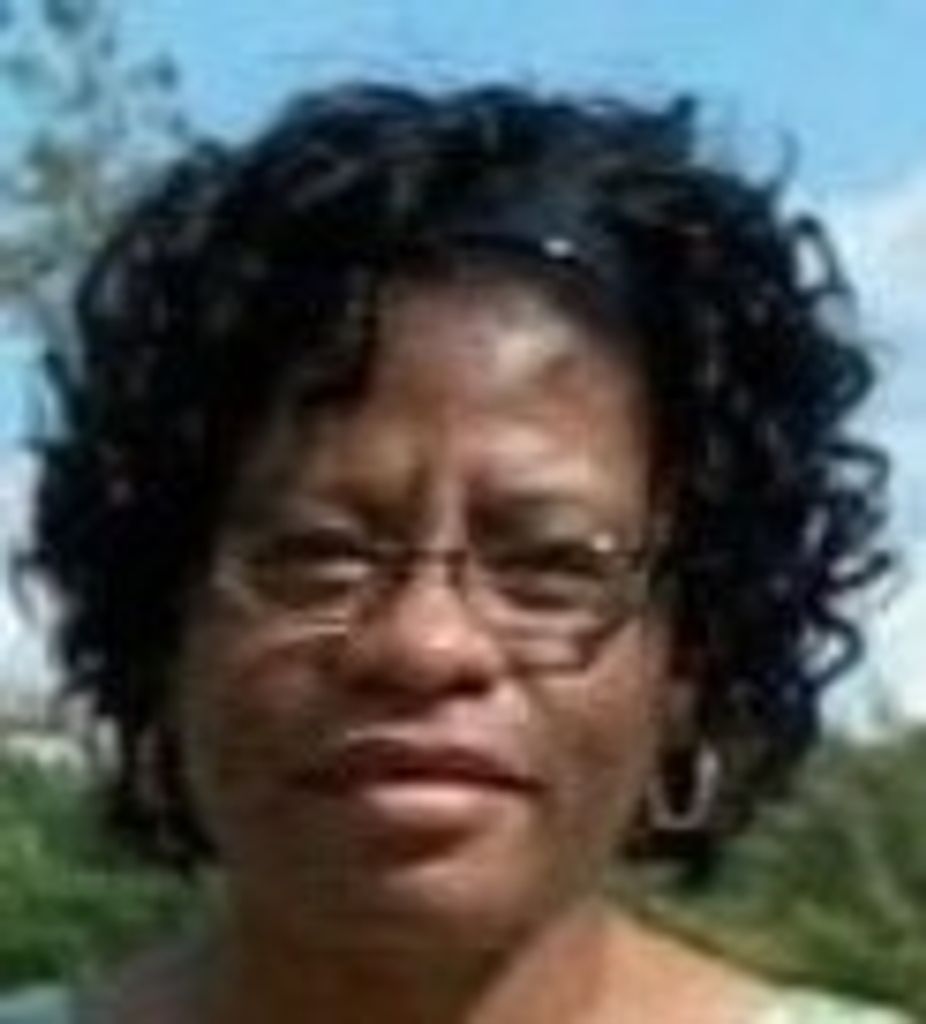 Gail Ravenel