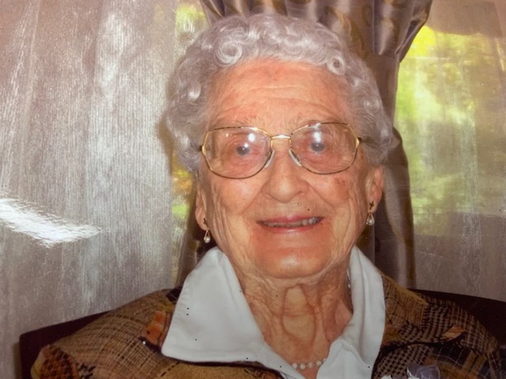 Leona Bell