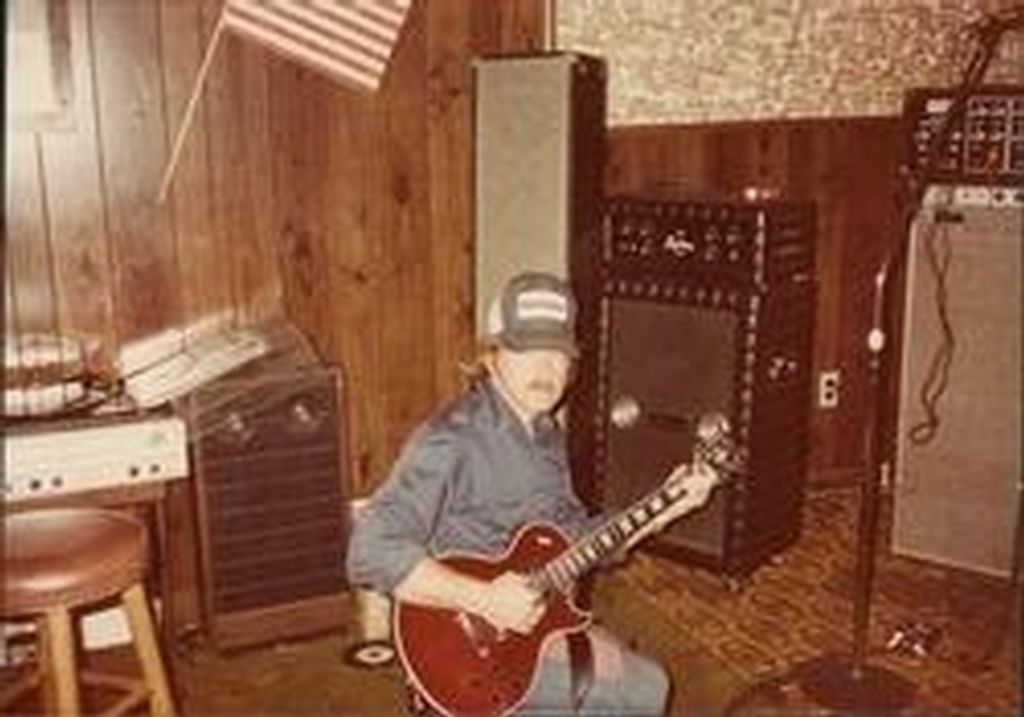 Michael Thomas Criswell Profile Photo