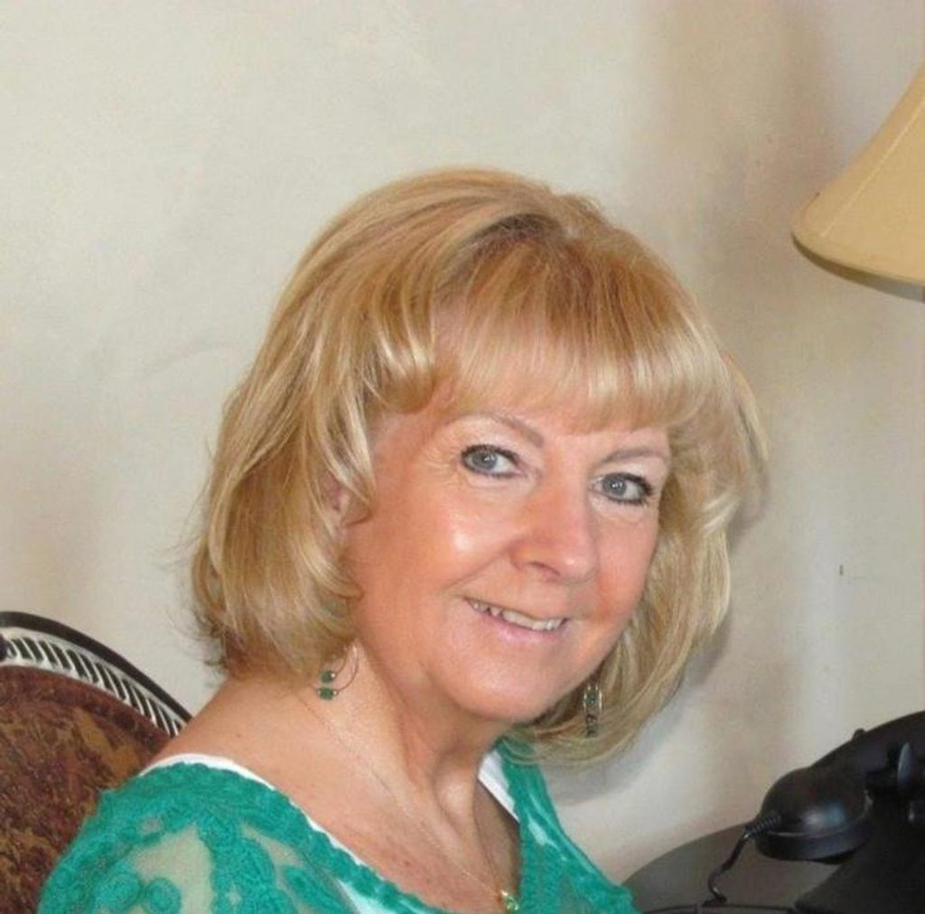 Linda Lee Geneau