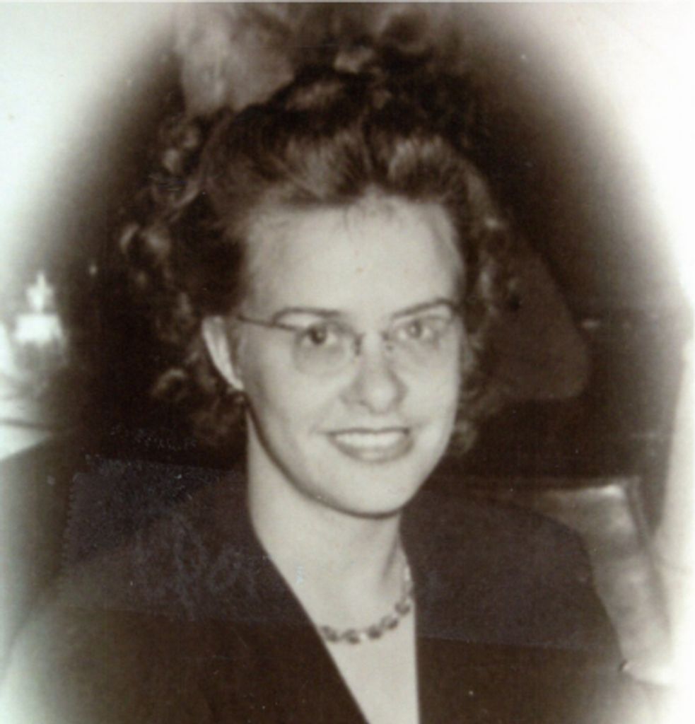 Dorothy B Young Profile Photo
