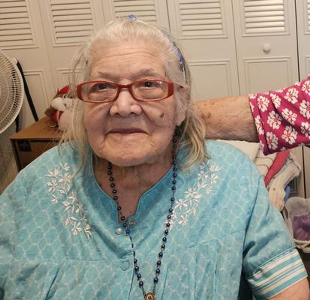 Adela G Hernandez Profile Photo