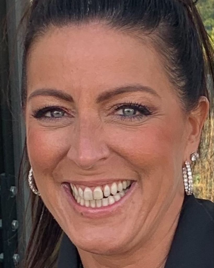 Leslie Sue Lehmkuhl