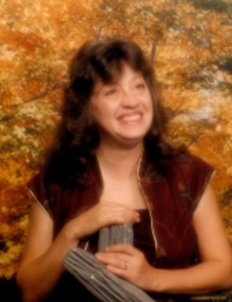 Gloria L Ellis