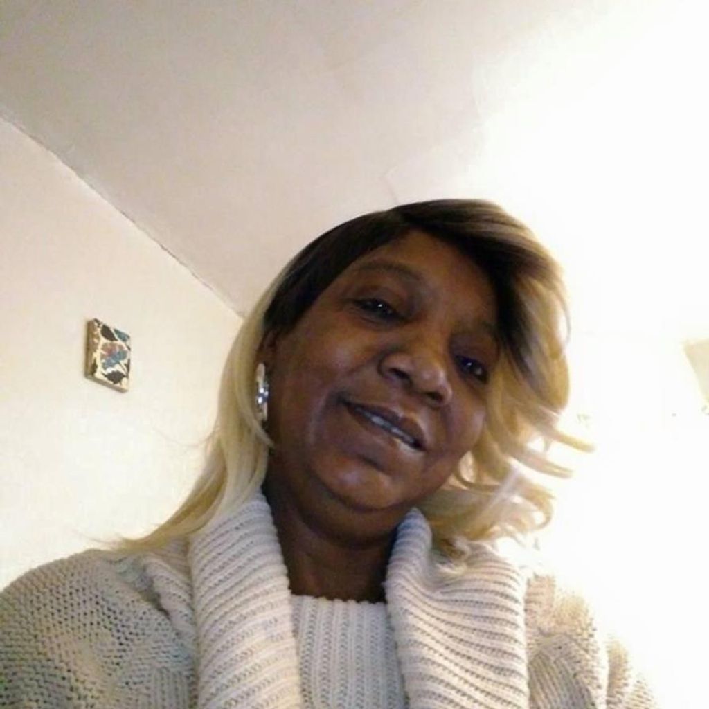 Donna Laws Profile Photo