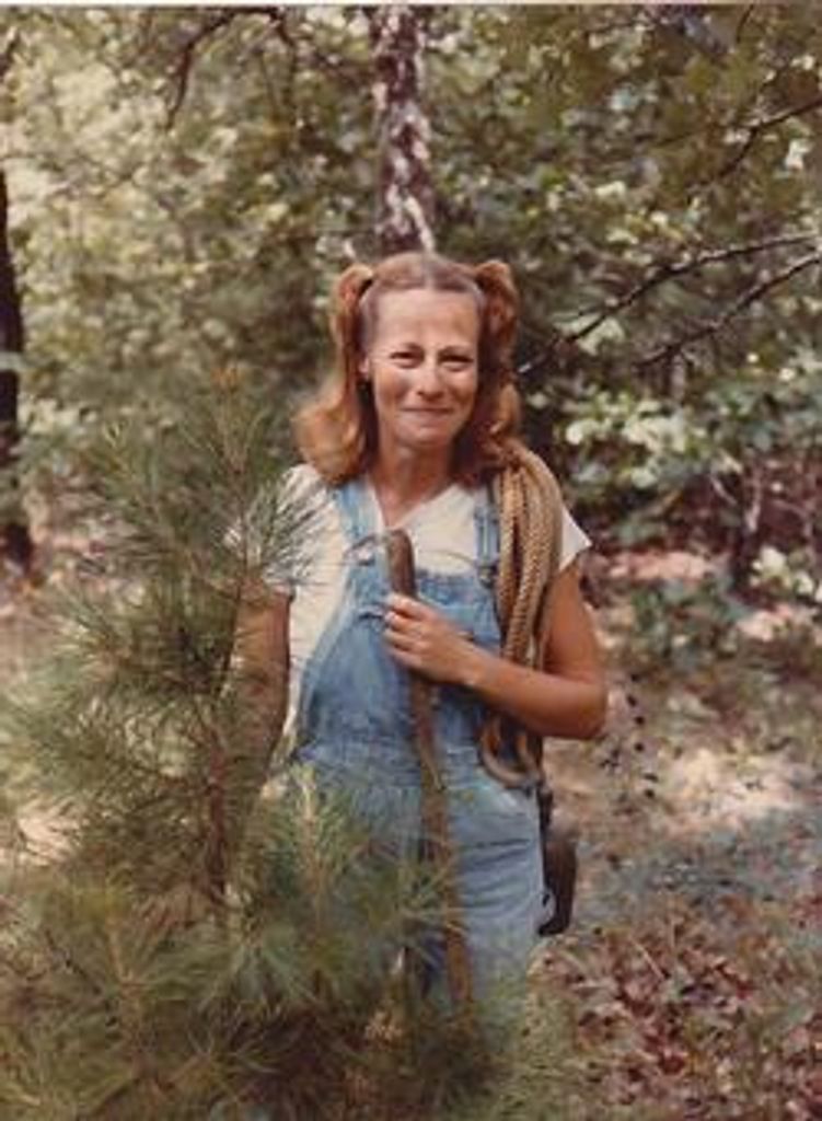 Sandra "Sandy" Saxon